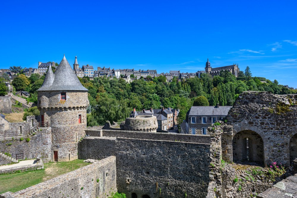 Fougeres